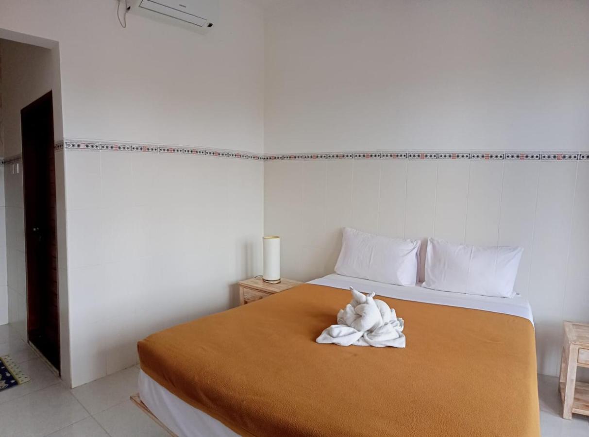 Sanata Yoga Guesthouse Canggu Dış mekan fotoğraf