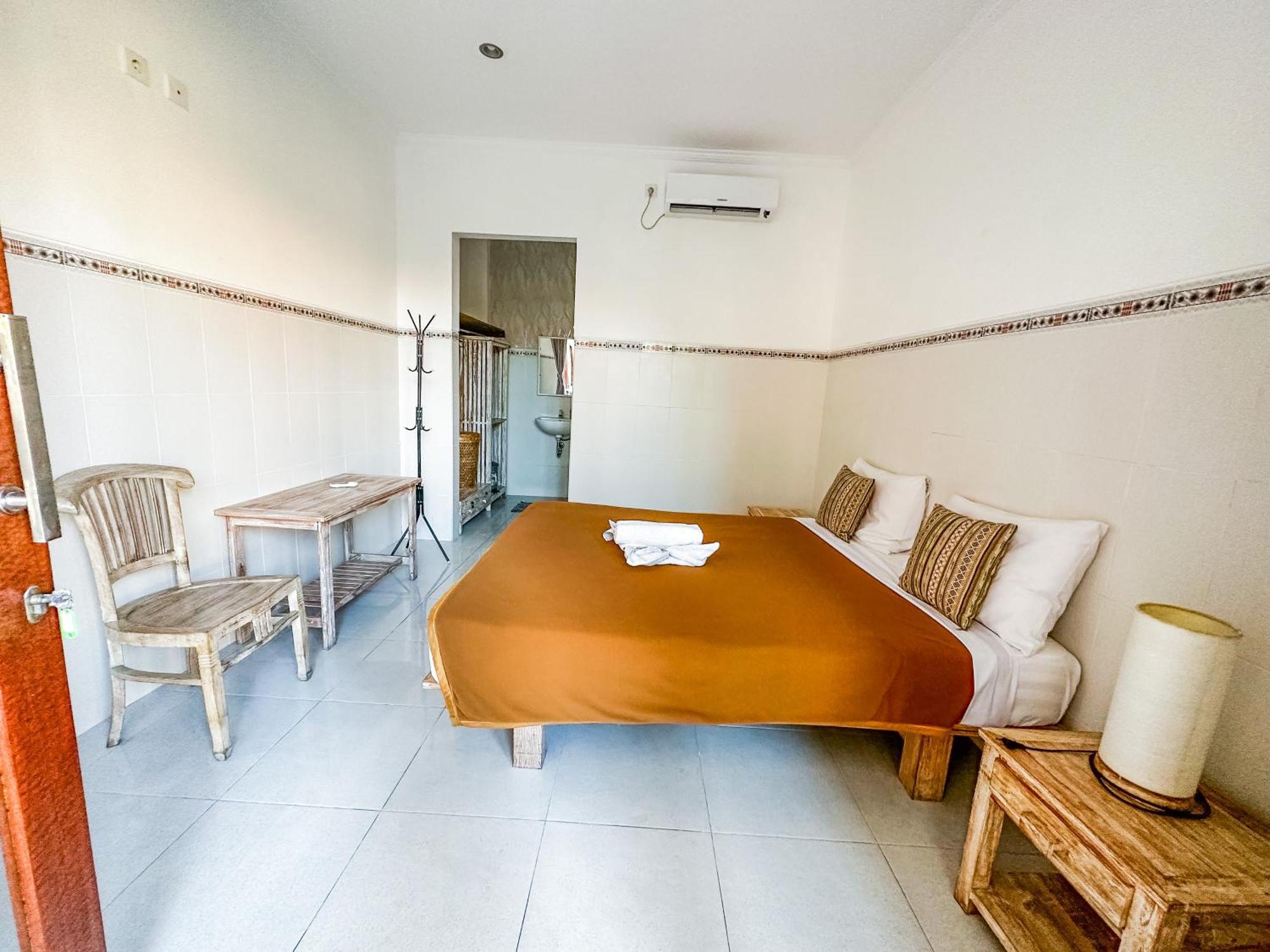 Sanata Yoga Guesthouse Canggu Dış mekan fotoğraf