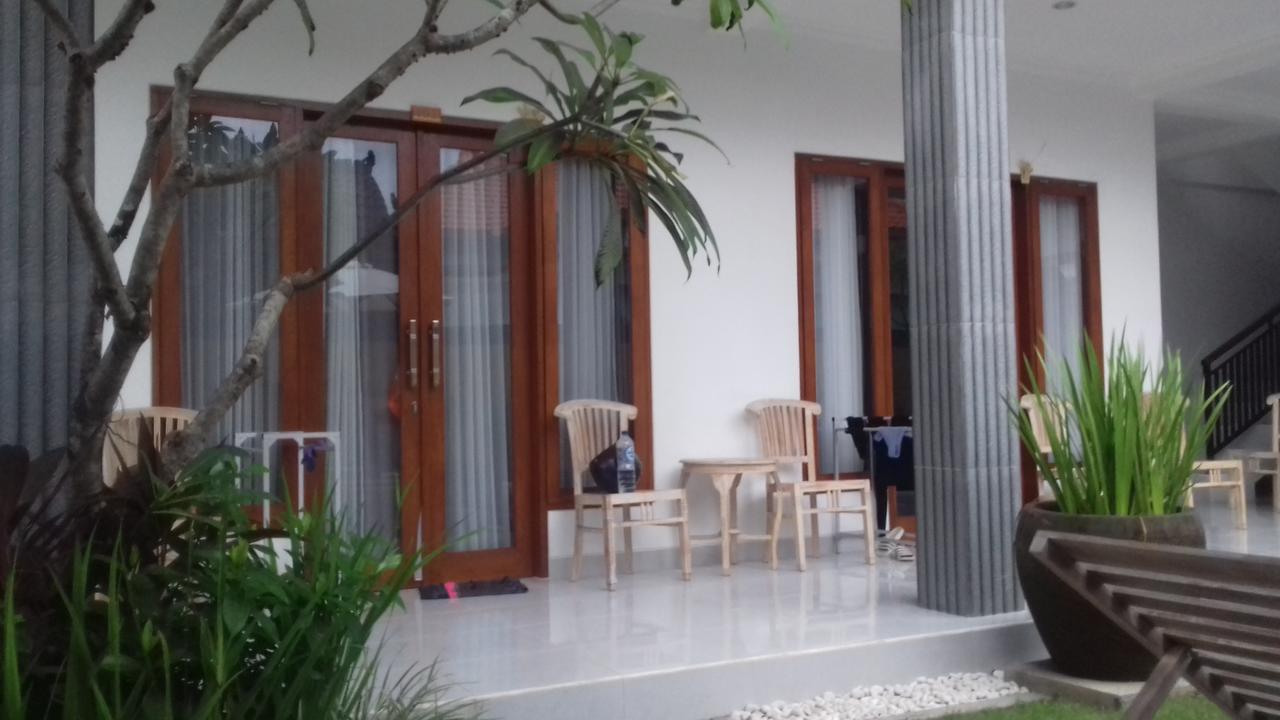 Sanata Yoga Guesthouse Canggu Dış mekan fotoğraf