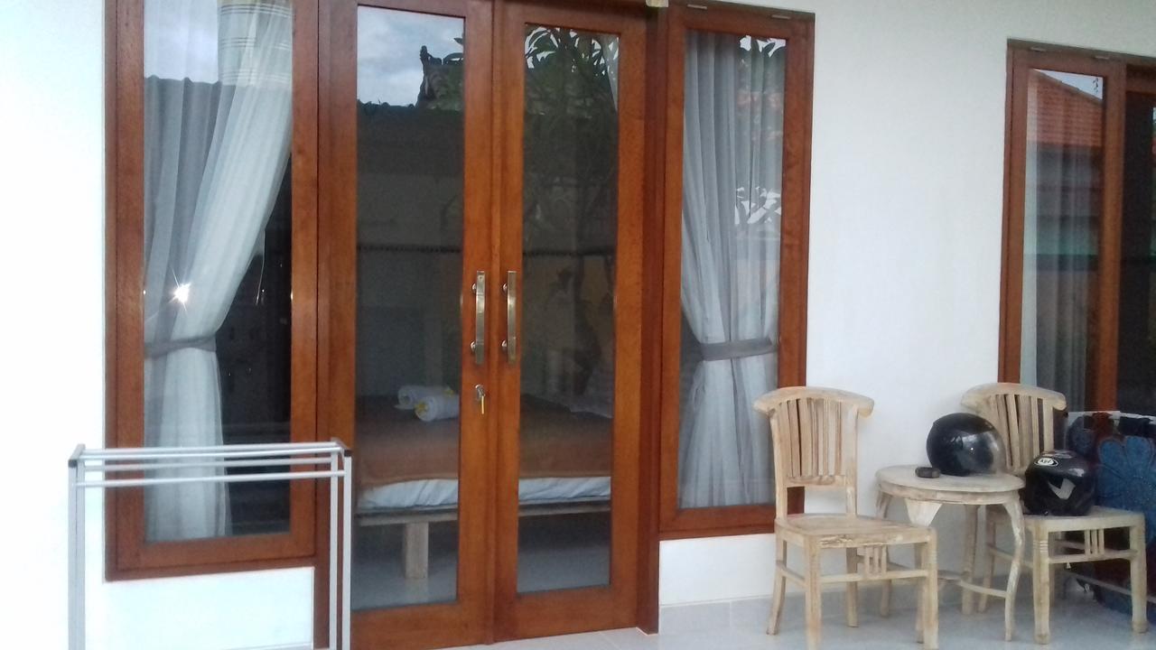 Sanata Yoga Guesthouse Canggu Dış mekan fotoğraf